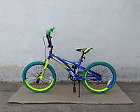blue-freestyle-bicycle