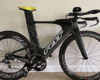 black-comfort-triathlon-bicycle