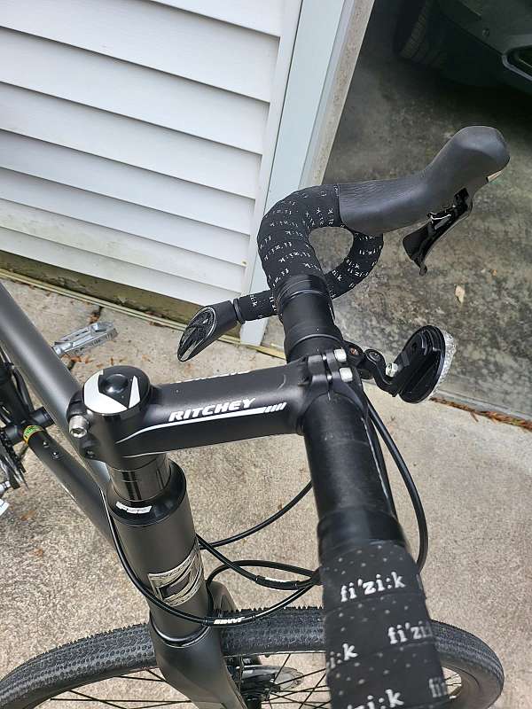 carbon-forks-hydraulic-brake-hybrid-bicycle