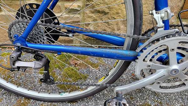 blue-tandem-bicycle